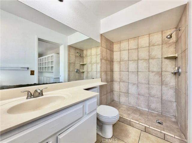 2860 Dartmouth, Lancaster, CA 93536