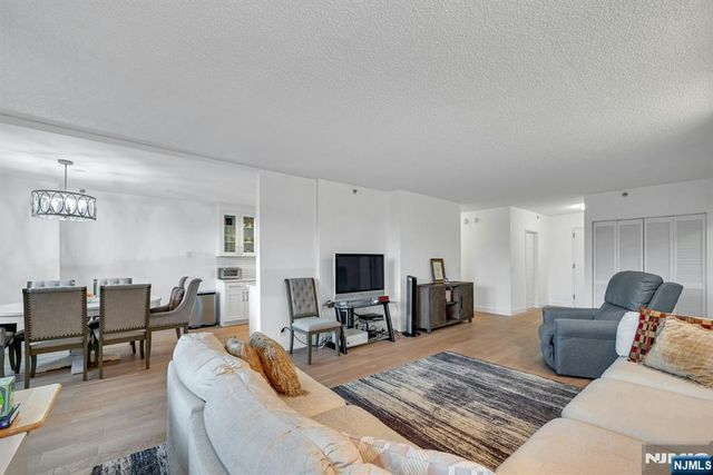 800 Palisade Avenue 109, Fort Lee, NJ 07024