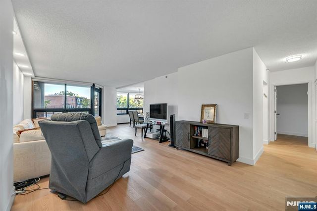 800 Palisade Avenue 109, Fort Lee, NJ 07024