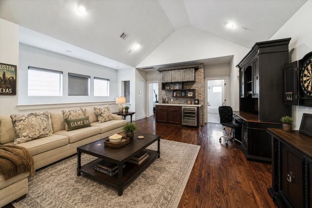 204 Knox Street, Houston, TX 77007