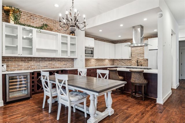 204 Knox Street, Houston, TX 77007