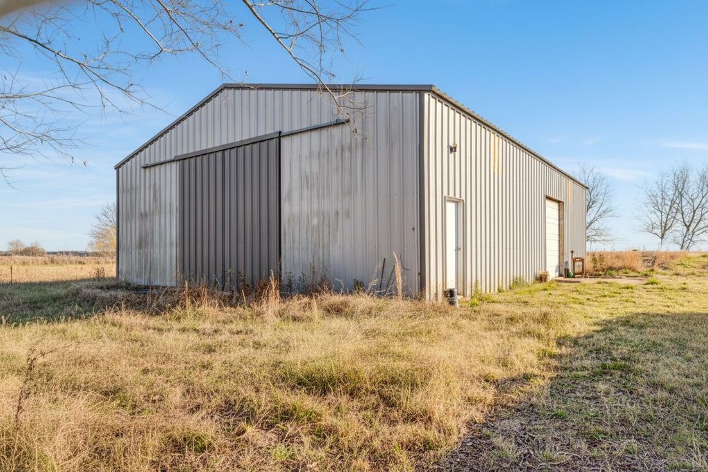 109 PRIVATE RD 24980, Brookston, TX 75421