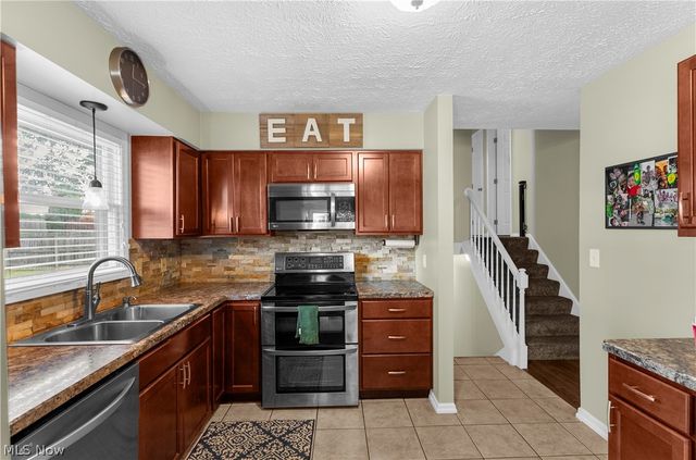 5892 Yorktown Lane, Austintown, OH 44515