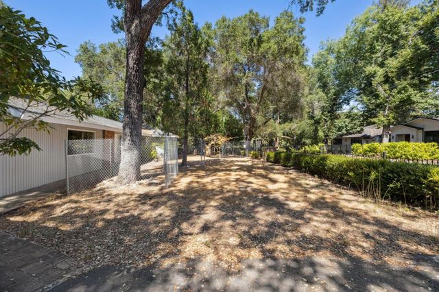 14835 Farwell Avenue, Saratoga, CA 95070