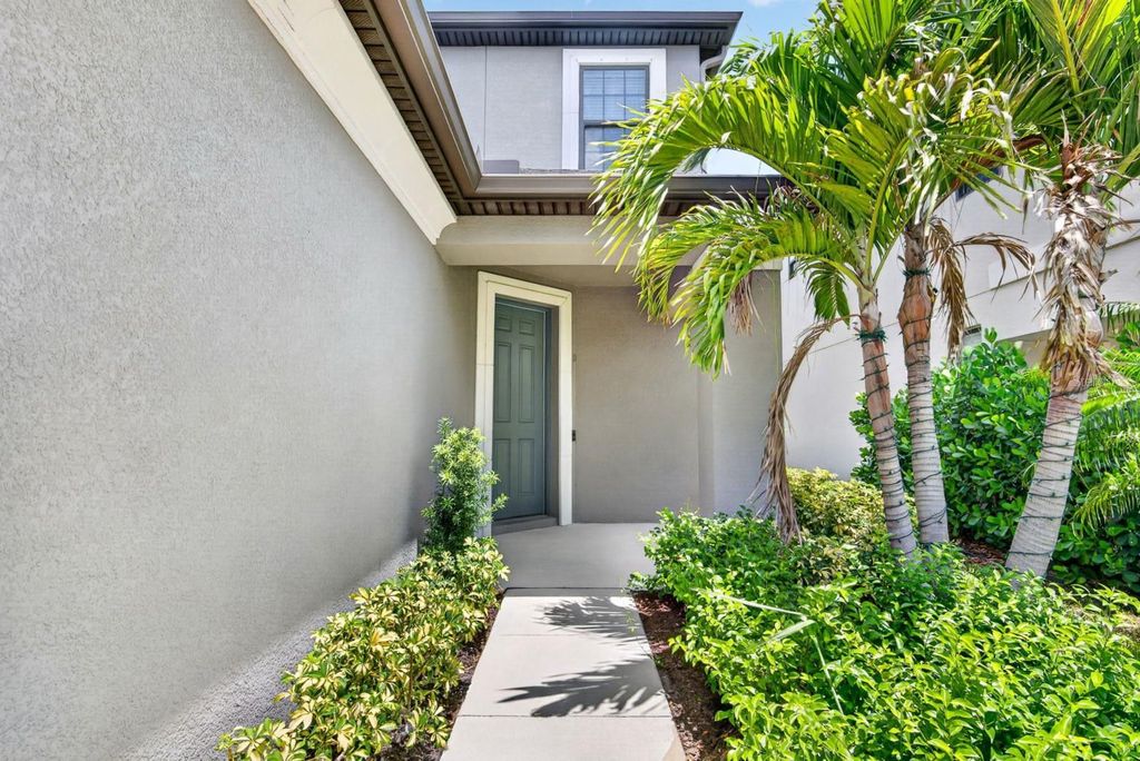 Image 3 of property listing at 16443 PAYNES MILL DRIVE, Bradenton, FL 34211