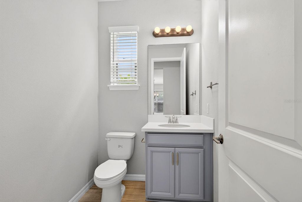 Image 30 of property listing at 16443 PAYNES MILL DRIVE, Bradenton, FL 34211