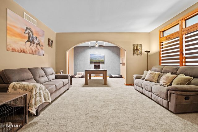 732 OSCAR PEREZ Avenue, El Paso, TX 79932