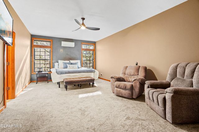 732 OSCAR PEREZ Avenue, El Paso, TX 79932