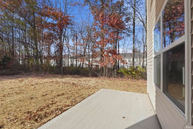 5008 Beechmont Lane, New Haven, IN 46774