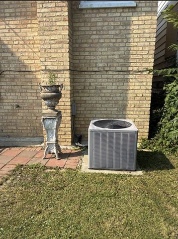4317 W Hirsch Street, Chicago, IL 60651