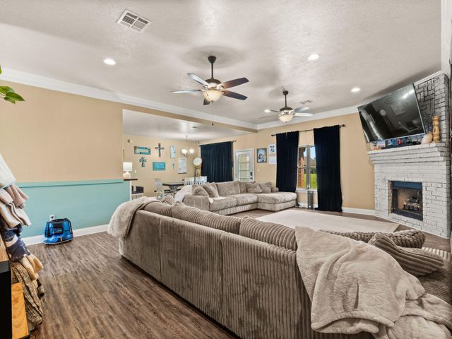 1938 Glendale Rd, Deridder, LA 70634