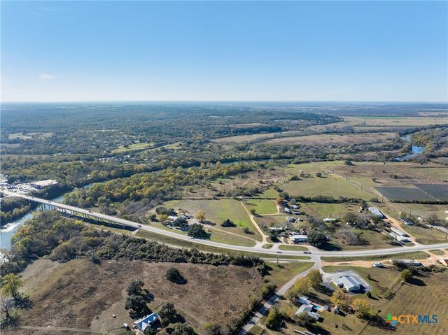 665 SH 230 Loop, Smithville, TX 78957