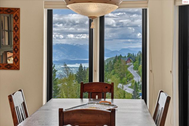 155 Crystal Springs Rd, Sandpoint, ID 83864