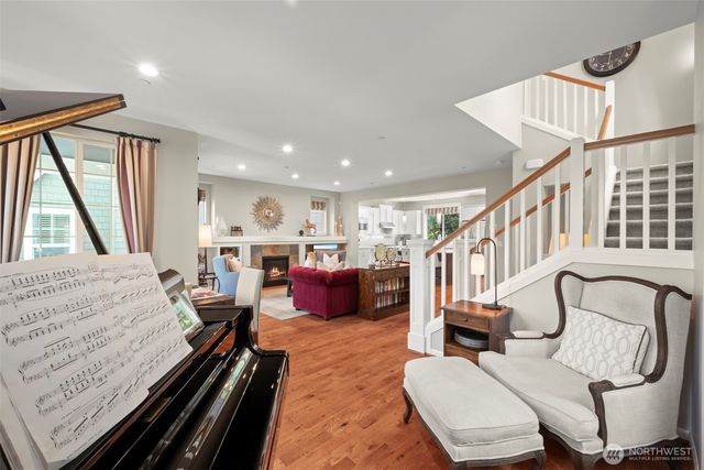 17727 NE 113th Way, Redmond, WA 98052