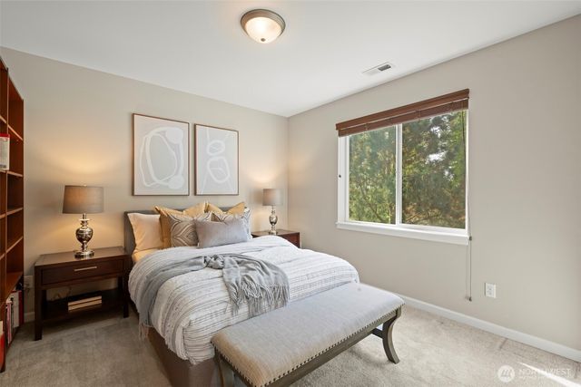 17727 NE 113th Way, Redmond, WA 98052