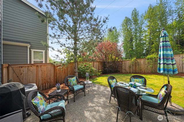 17727 NE 113th Way, Redmond, WA 98052