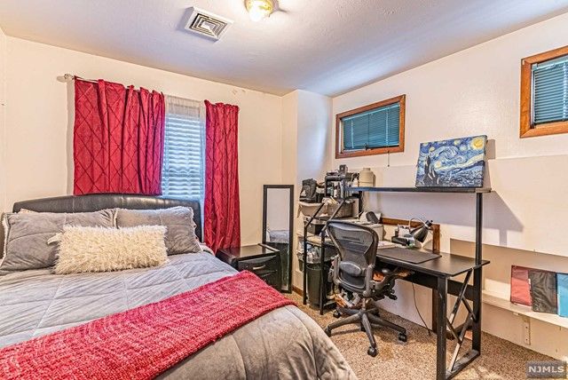 33 Haverhill Avenue, Woodland Park, NJ 07424