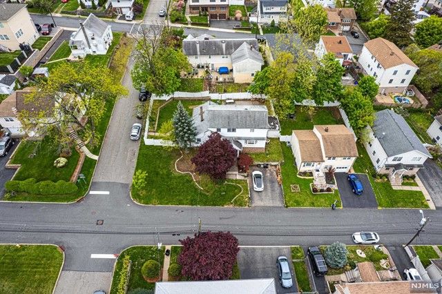 33 Haverhill Avenue, Woodland Park, NJ 07424