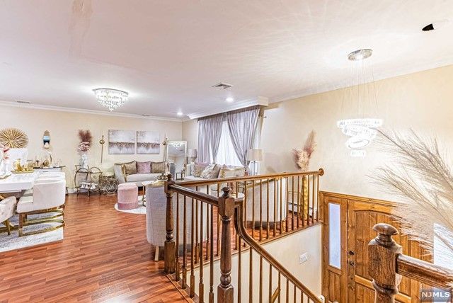 33 Haverhill Avenue, Woodland Park, NJ 07424