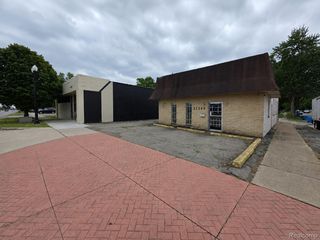 25249 W Warren Street, Dearborn Heights, MI 48127
