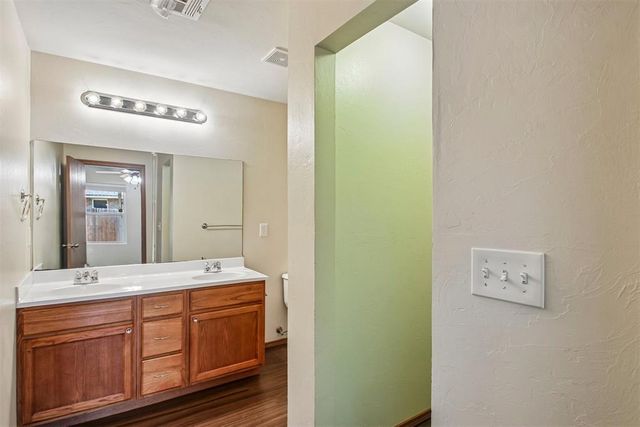 8101 Frye Lane, Oklahoma City, OK 73135