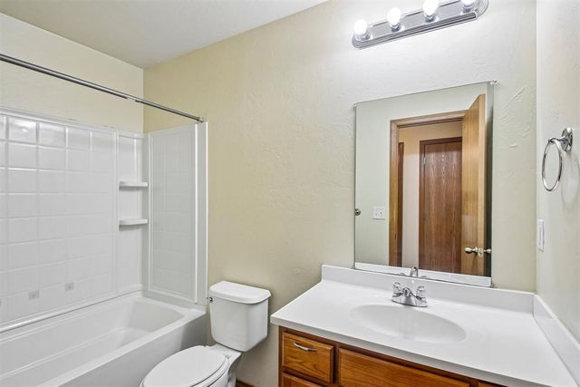 8101 Frye Lane, Oklahoma City, OK 73135