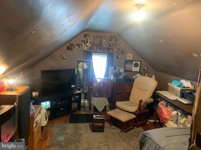 238 MAIN ST, East Greenville, PA 18041