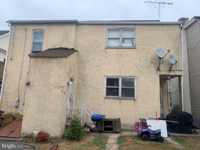 238 MAIN ST, East Greenville, PA 18041