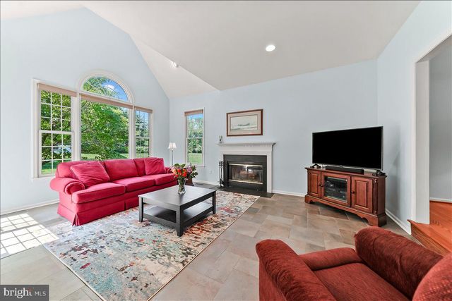 81 ROSEMARY LN, Glenmoore, PA 19343