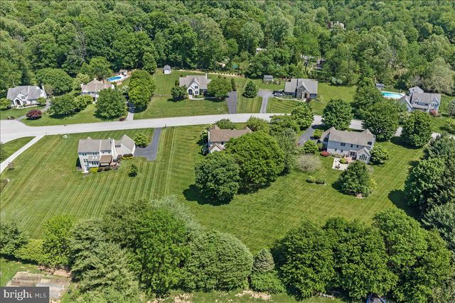 81 ROSEMARY LN, Glenmoore, PA 19343