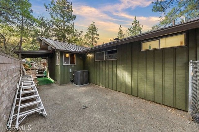 1159 Twin Lakes Drive, Wrightwood, CA 92397