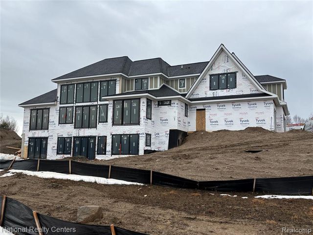 10376 Rosemarie Run Run, Brighton, MI 48114