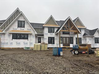 10376 Rosemarie Run Run, Brighton, MI 48114