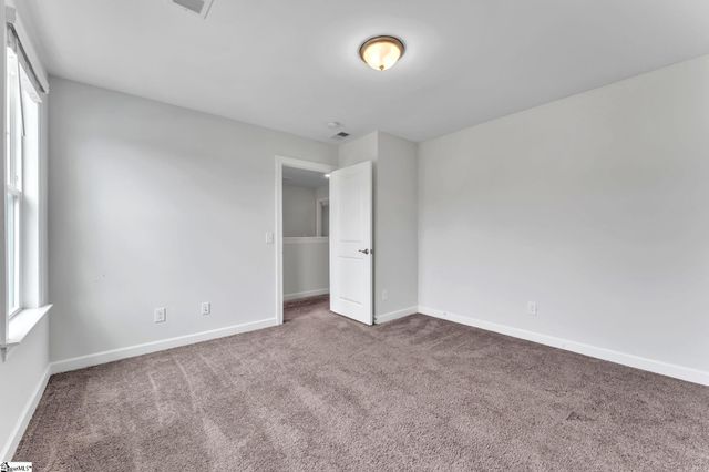 502 Forest Edge Court, Simpsonville, SC 29681