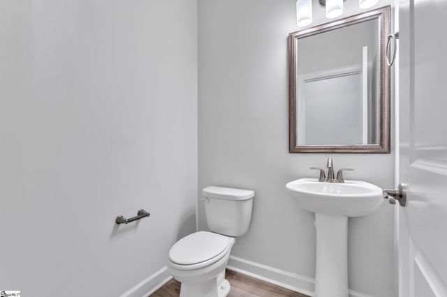 502 Forest Edge Court, Simpsonville, SC 29681