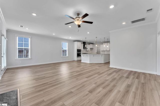 502 Forest Edge Court, Simpsonville, SC 29681