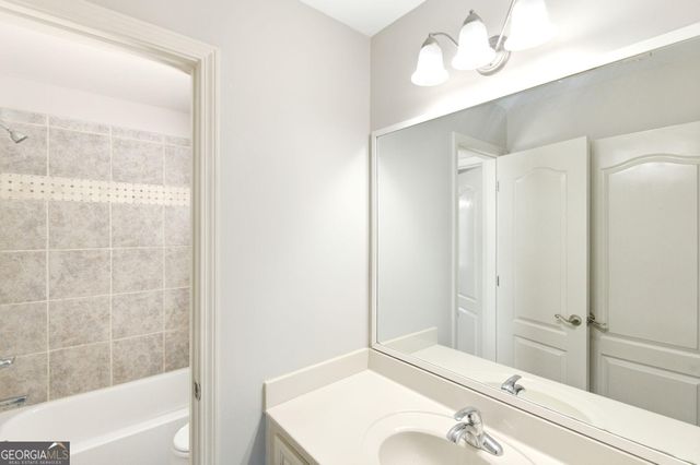 4728 Moon Hollow Court, Buford, GA 30519