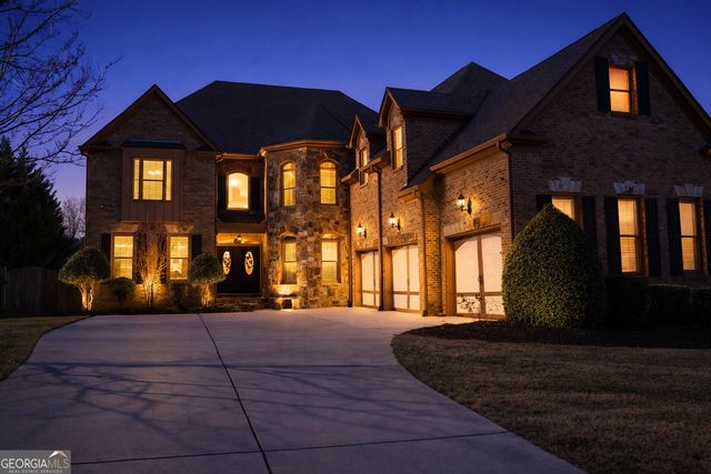 4728 Moon Hollow Court, Buford, GA 30519