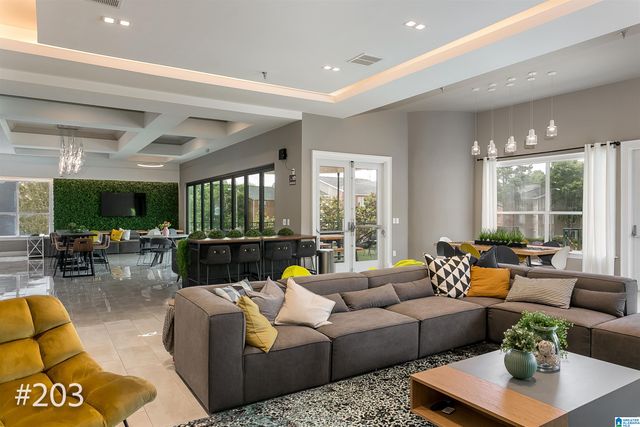 120 15th St E Apt 203, Tuscaloosa, AL 35401