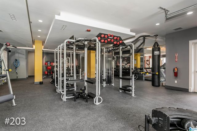 120 15th St E Apt 203, Tuscaloosa, AL 35401