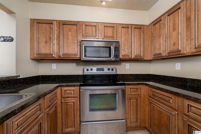 120 15th St E Apt 203, Tuscaloosa, AL 35401