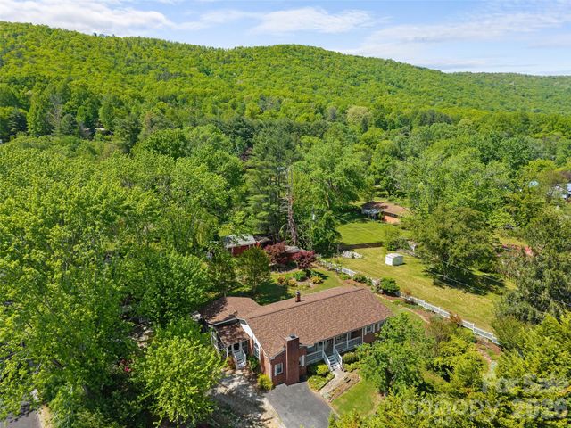 4 Forge Drive, Mills River, NC 28759
