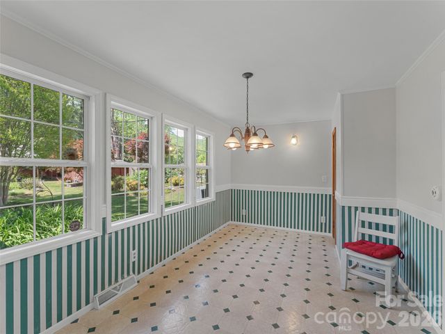 4 Forge Drive, Mills River, NC 28759