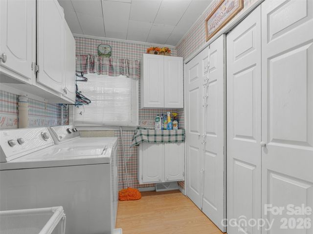 4 Forge Drive, Mills River, NC 28759