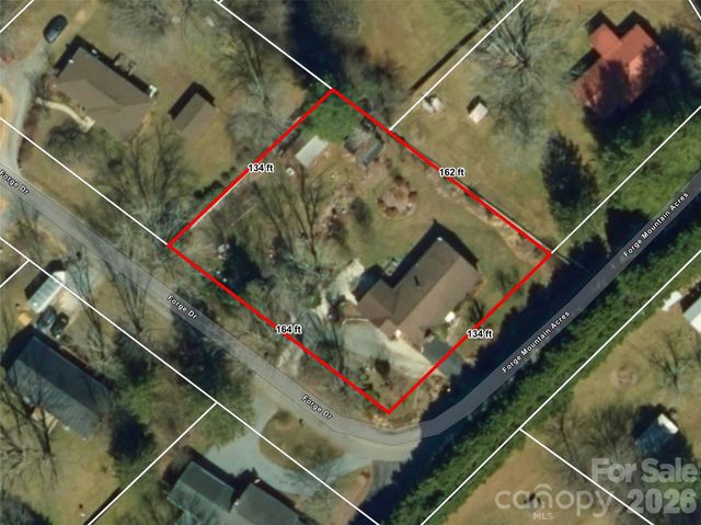 4 Forge Drive, Mills River, NC 28759
