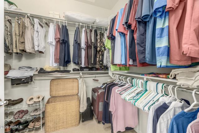 231 W IRONHORSE Lane, San Tan Valley, AZ 85143