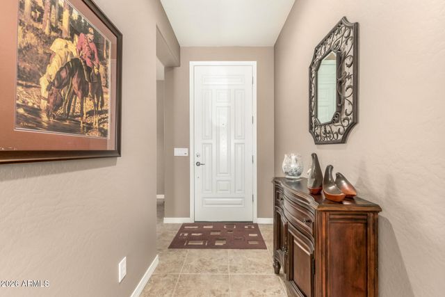 231 W IRONHORSE Lane, San Tan Valley, AZ 85143