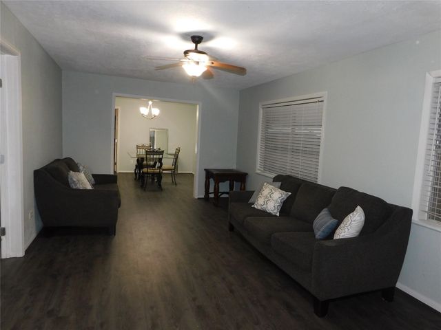 1912 Sam Wilson Street, Houston, TX 77020