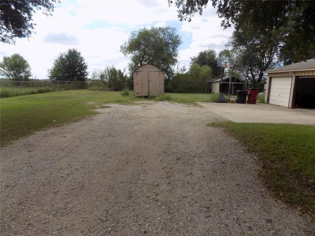 6626 Mildred Road, Needville, TX 77461