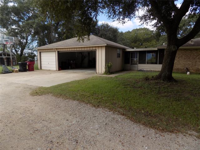 6626 Mildred Road, Needville, TX 77461